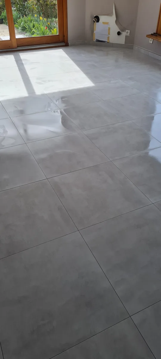 Détail final carrelage effet béton chambre Auby