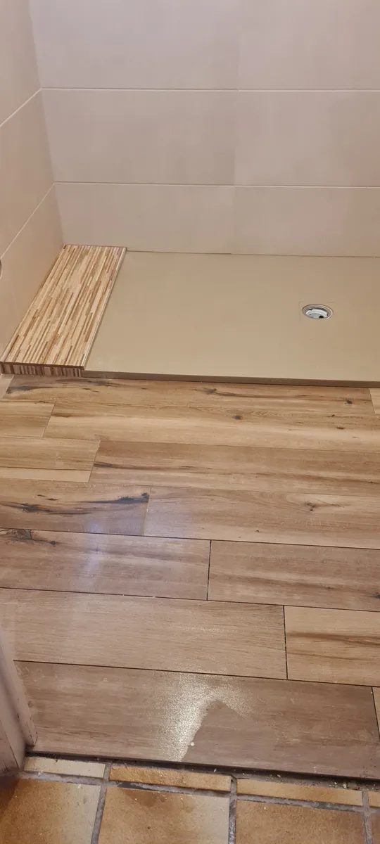 Pose carrelage effet bois salle de bain Arleux